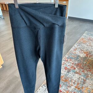 Beyond yoga Dark night High-Waisted crossover Leggings